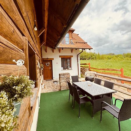 Apartmány Srub Jenišov Horni Plana Quarto foto